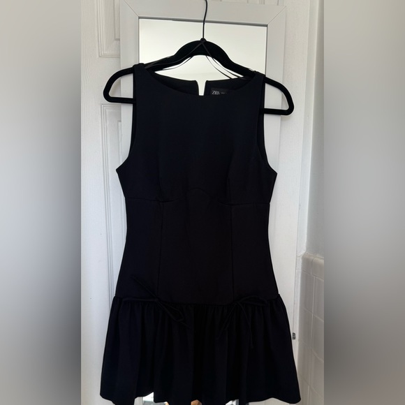 ZARA Short Dress with Bows - Picture 3 of 8